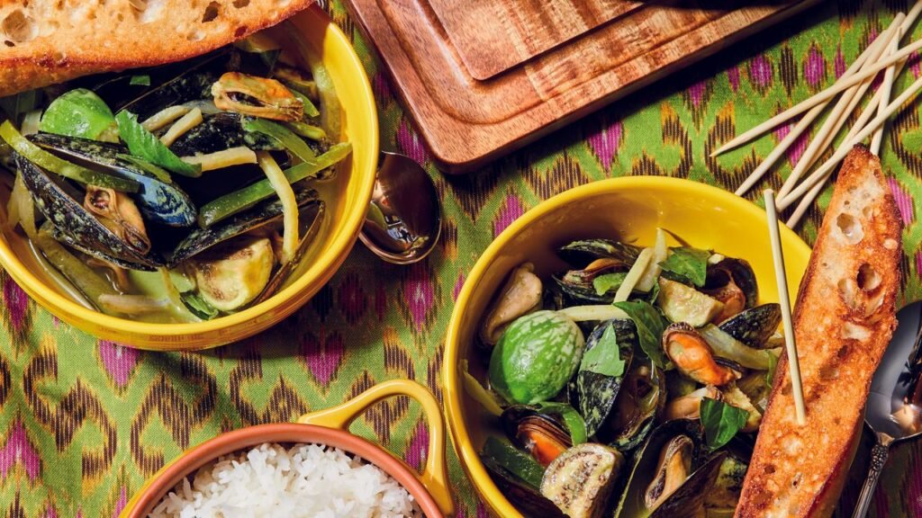Green Curry Mussels Recipe | Epicurious