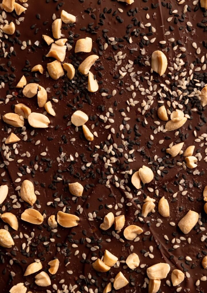 How to Make Puffed Quinoa Chocolate Bark (2 Delicious Ways)