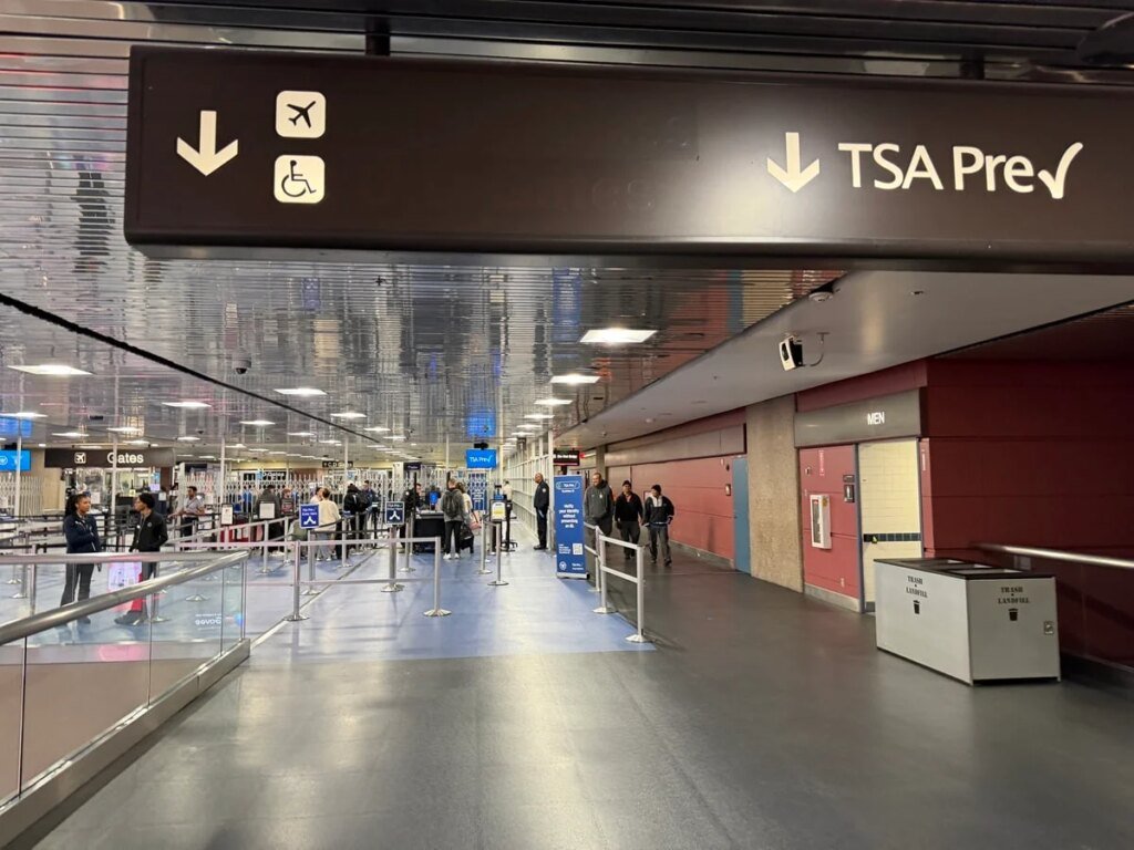 My Experience Losing a Bag at Las Vegas’s Harry Reid International Airport – My Experience Losing a Bag at Las Vegas’s Harry Reid International Airport -