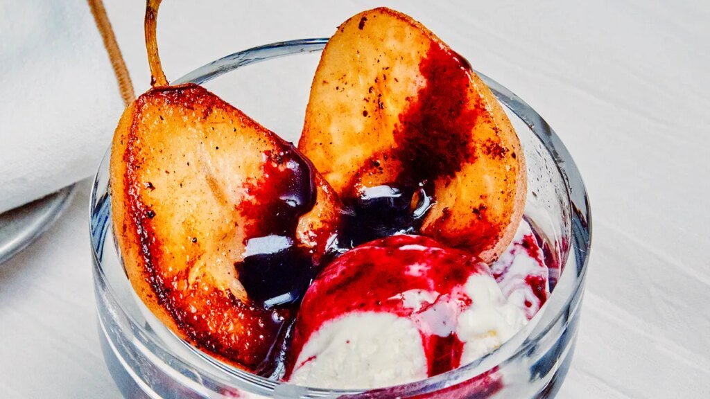 Turn Leftover Red Wine Into This Romantic Sundae