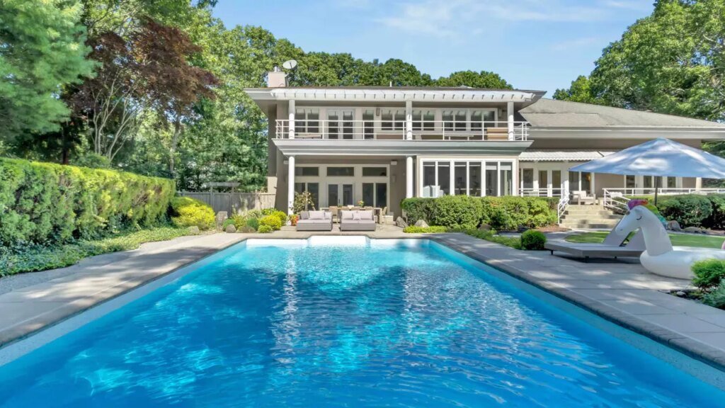 These Hamptons Vacation Rentals Are Worth Booking for the Pool Alone